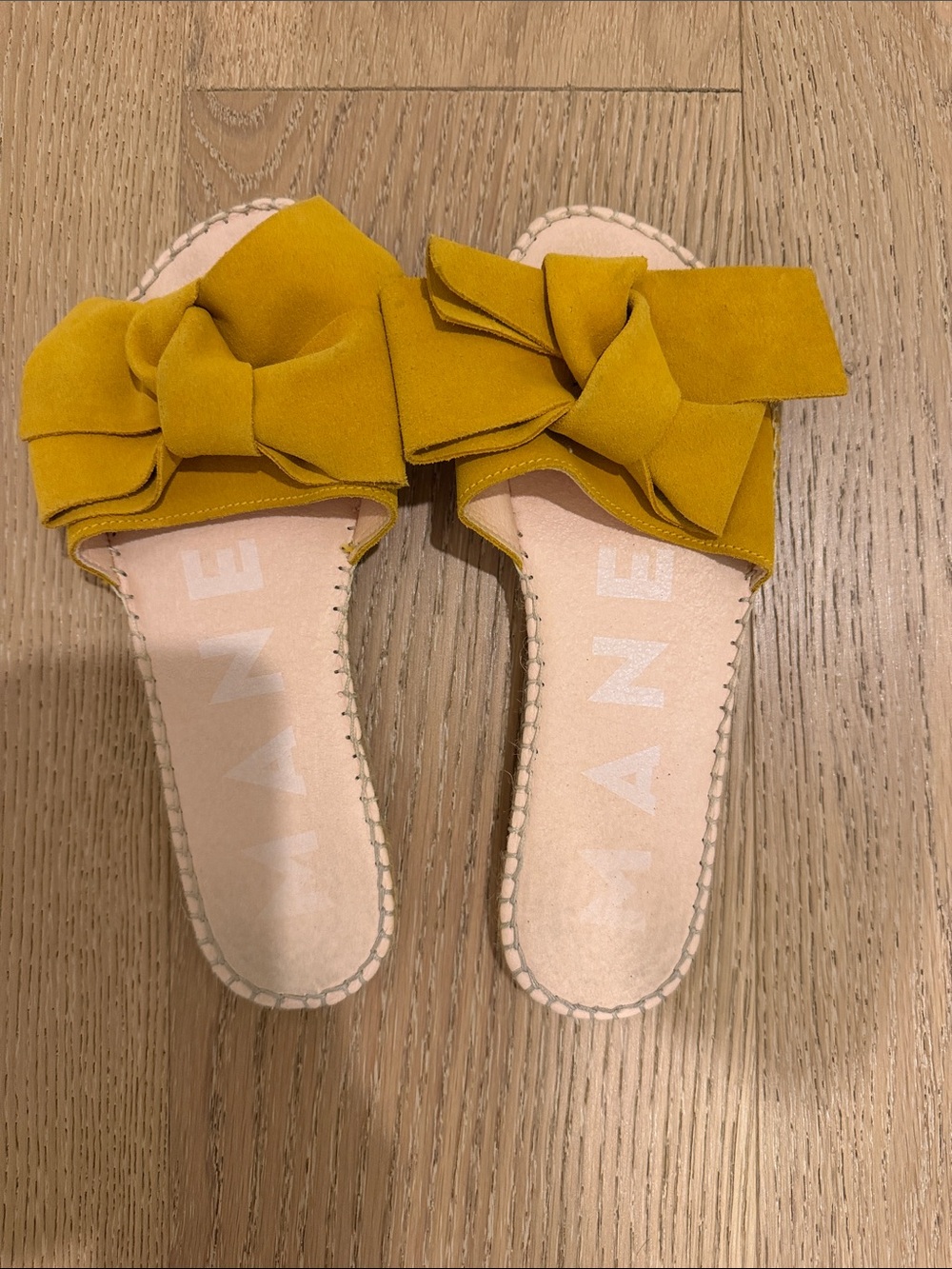 Women’s Mustard Bow Slide Sandals - Elegant Casual Slides